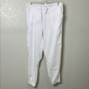 WonderWink Women's Modern Fit White scrub joggers